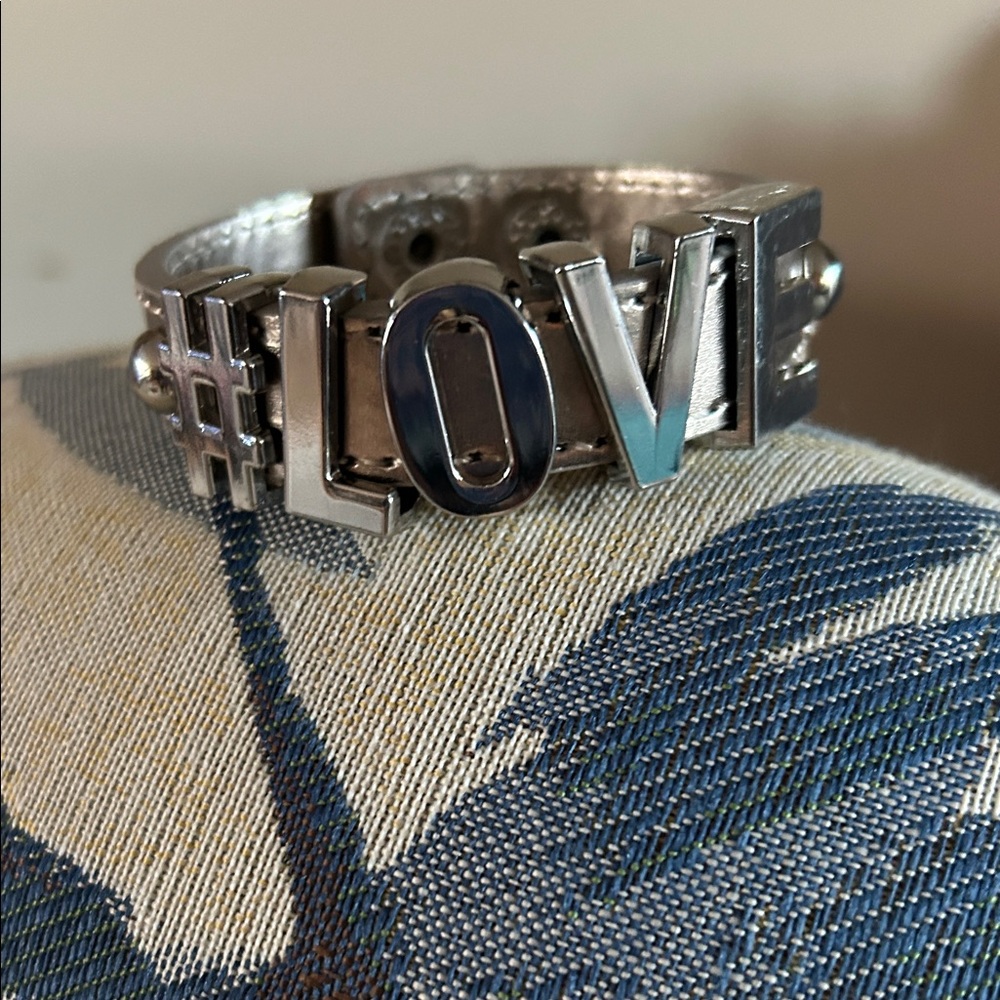BCBGGeneration LOVE bracelet - Silver Metallic- New Without Tags
